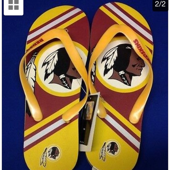 NFL Authentic Washington Redskins Flip Flops NWT - Picture 3 of 6